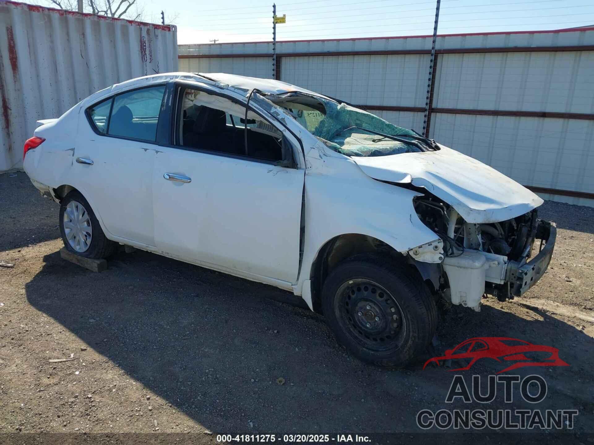 NISSAN VERSA 2018 - 3N1CN7AP6JL871348