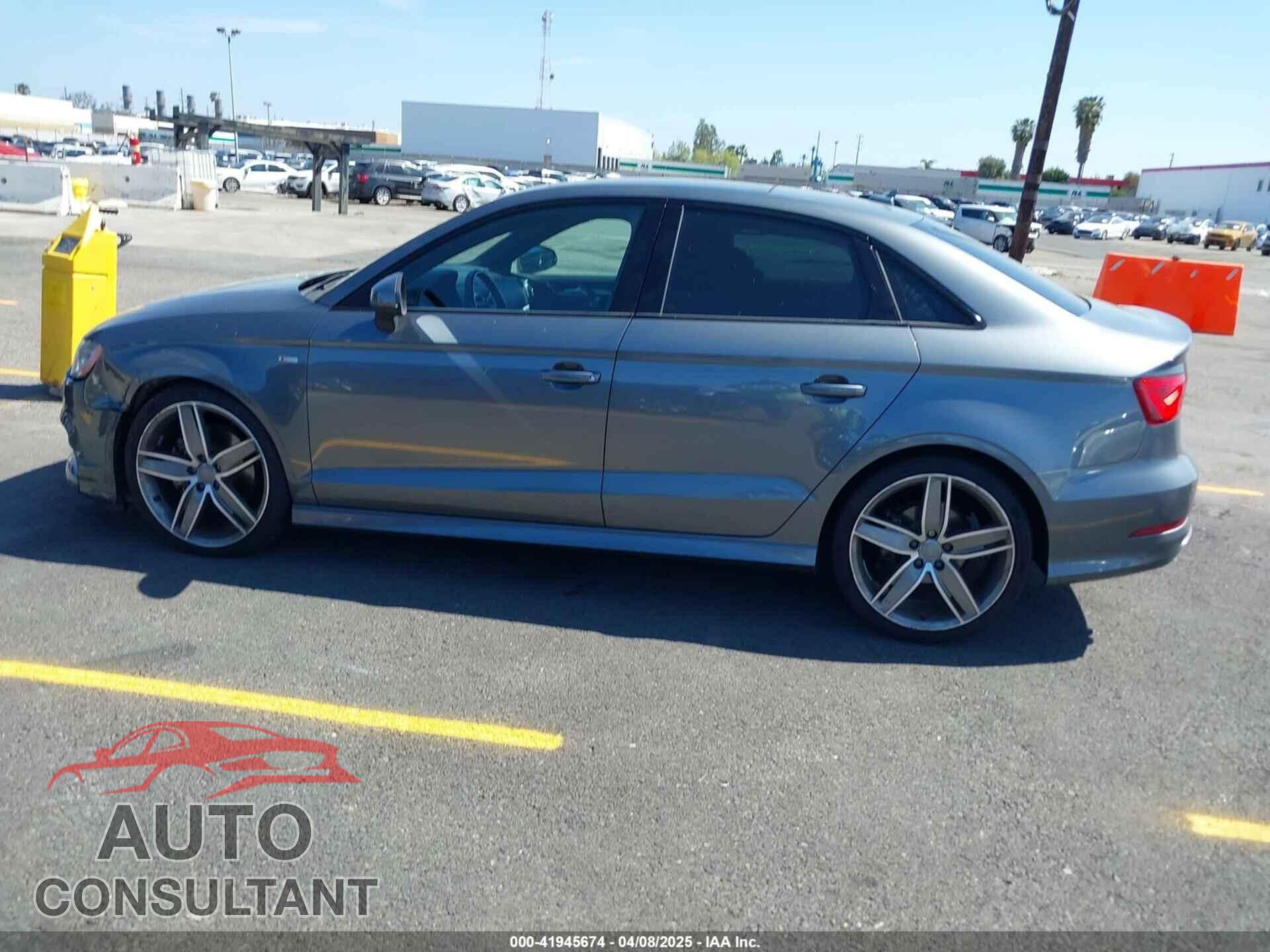 AUDI A3 2016 - WAUA7GFF4G1051667
