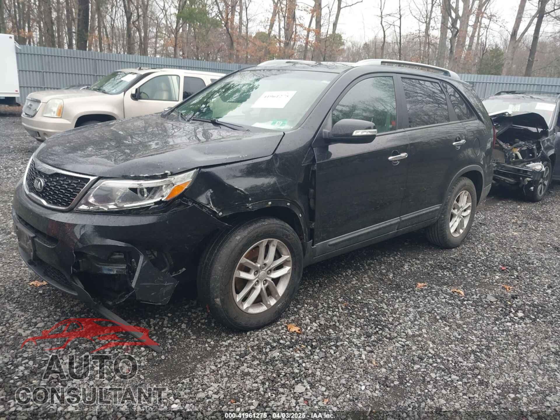 KIA SORENTO 2015 - 5XYKT4A66FG592811