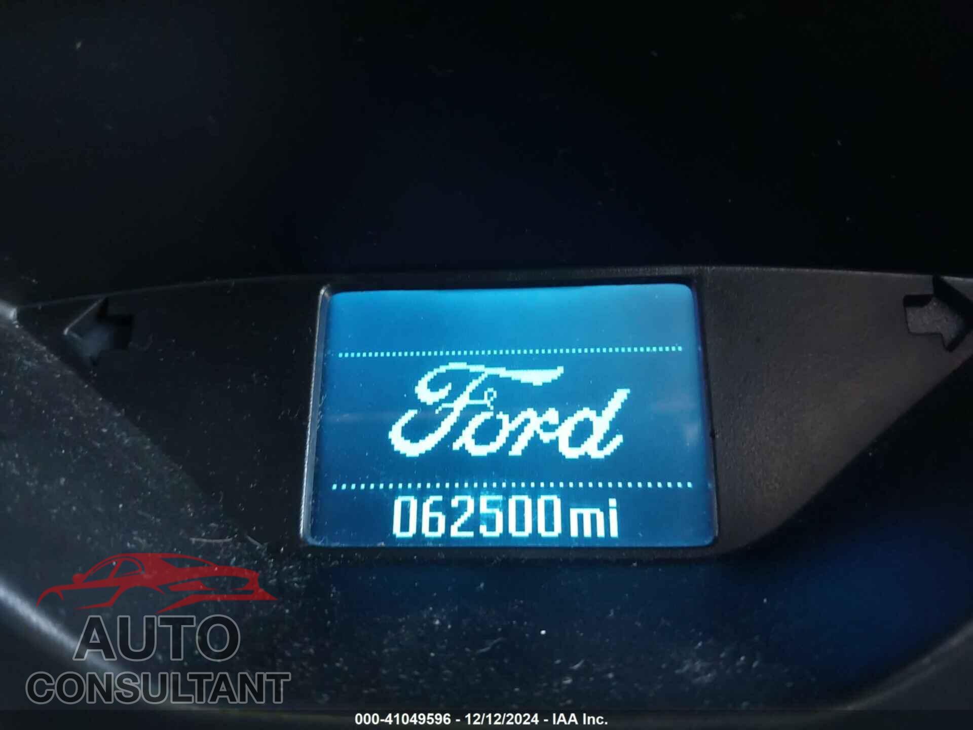 FORD FOCUS 2014 - 1FADP3E26EL270273