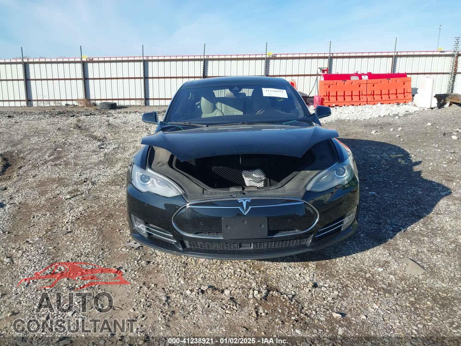 TESLA MODEL S 2014 - 5YJSA1H12EFP66782