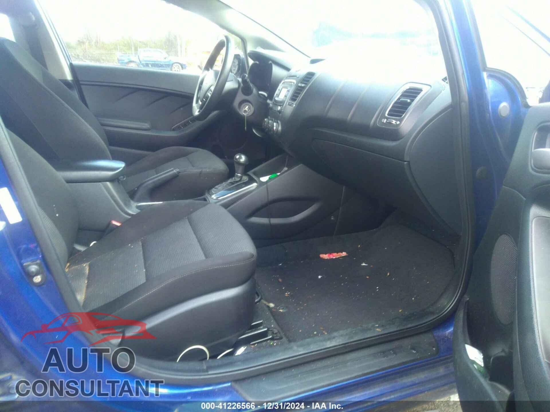 KIA FORTE 2017 - 3KPFK4A79HE063186