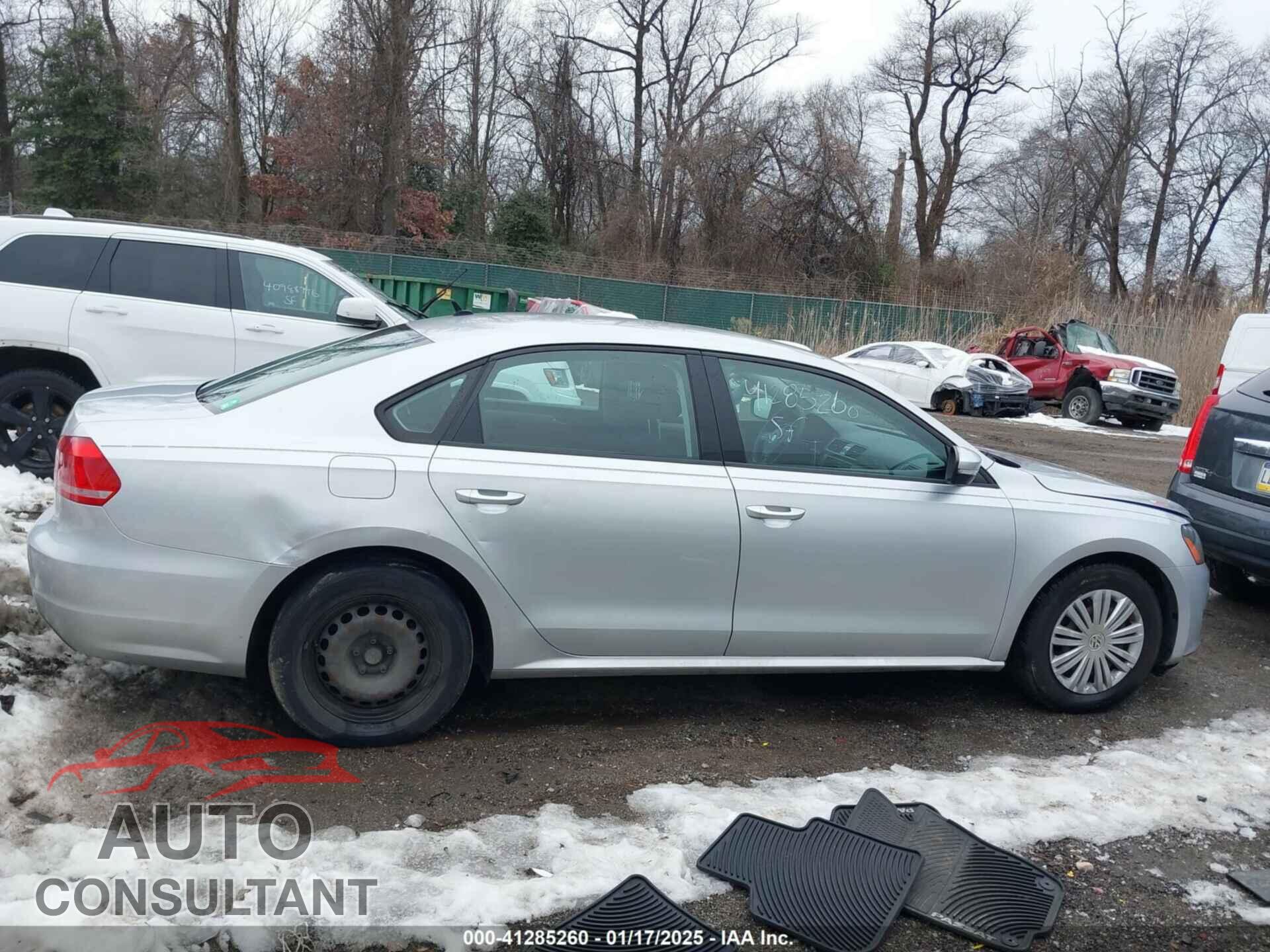 VOLKSWAGEN PASSAT 2014 - 1VWAP7A39EC002589