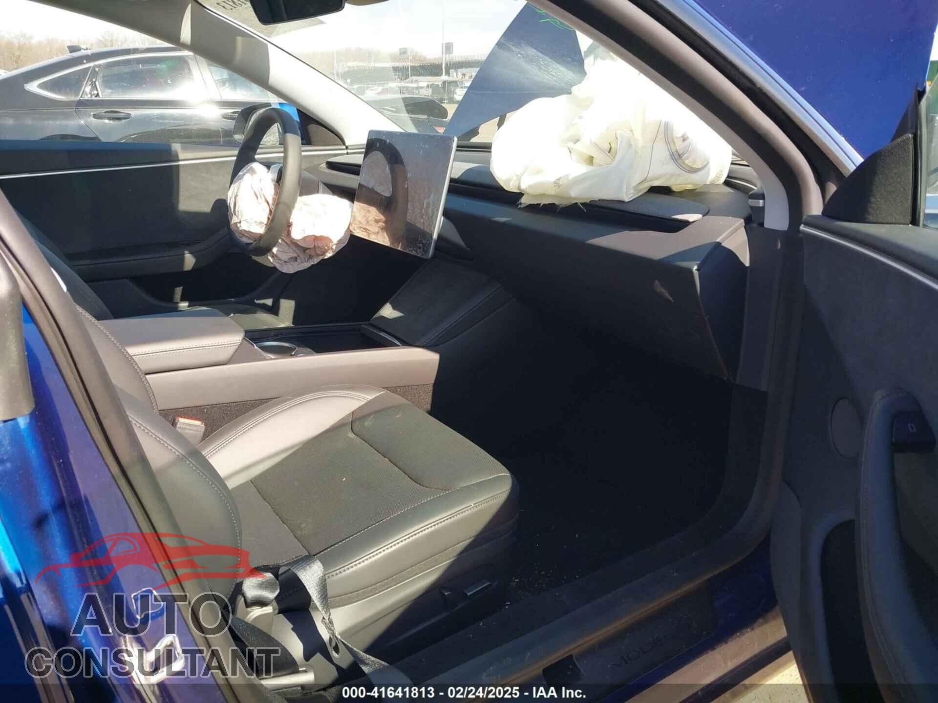 TESLA MODEL 3 2024 - 5YJ3E1EB5RF819258