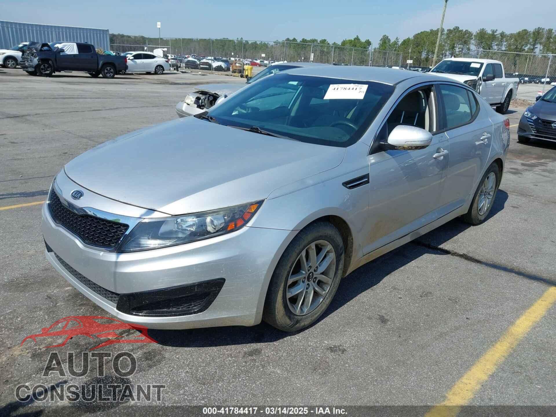 KIA OPTIMA 2011 - KNAGM4A78B5165268