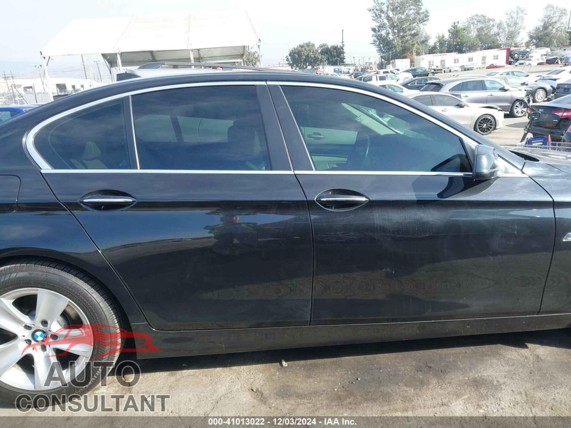 BMW 528I 2013 - WBAXH5C53DDW13656