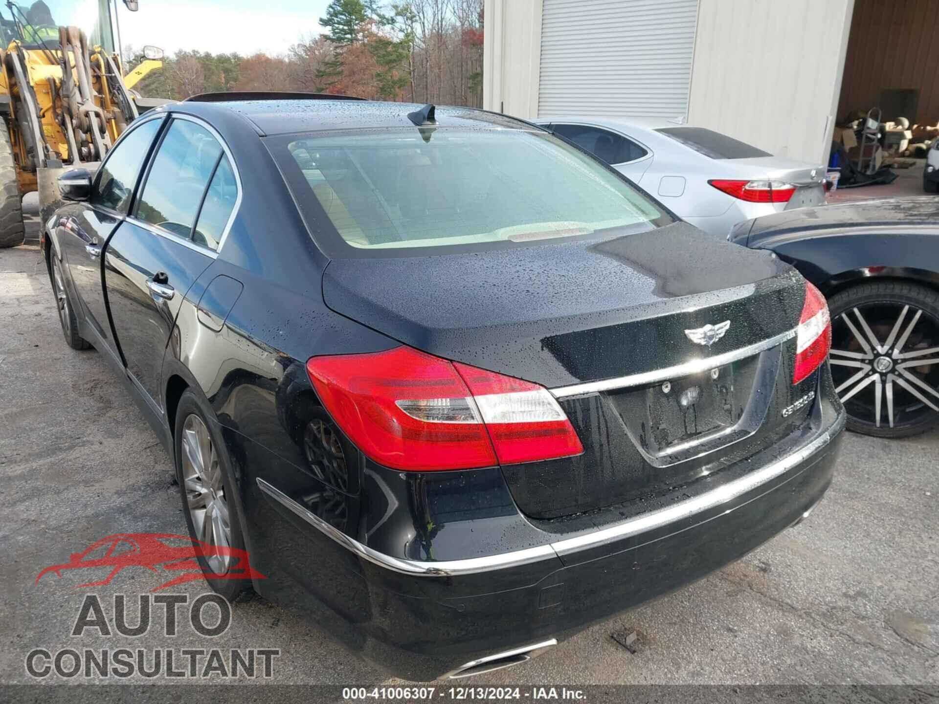 HYUNDAI GENESIS 2012 - KMHGC4DH3CU185411