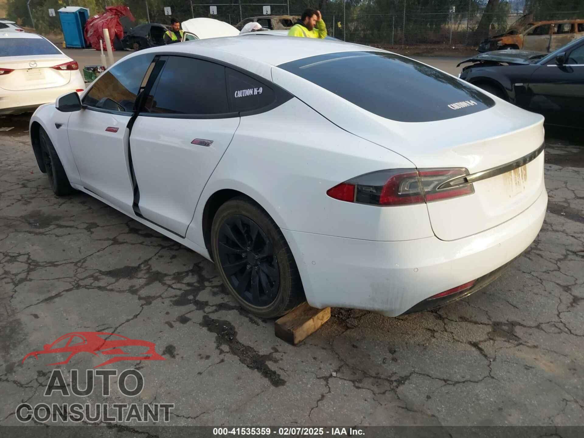 TESLA MODEL S 2016 - 5YJSA1E2XGF144477