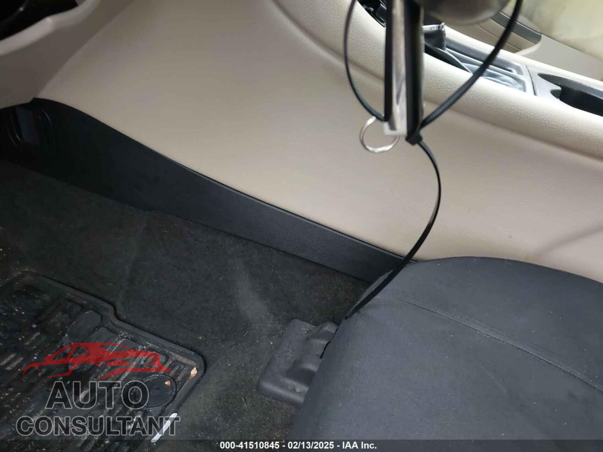 FORD TAURUS 2018 - 1FAHP2H80JG126006