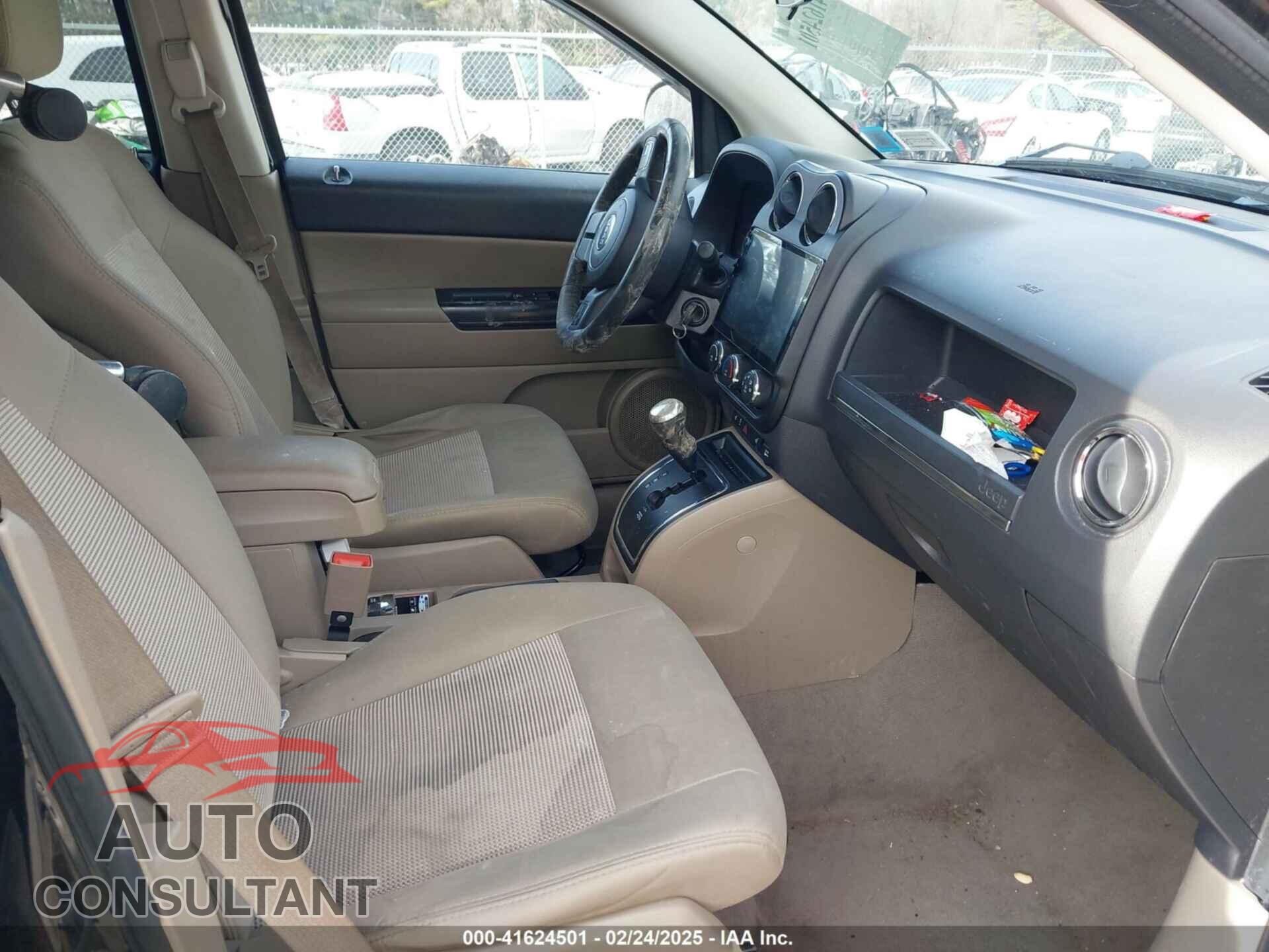 JEEP COMPASS 2011 - 1J4NF1FB8BD154545