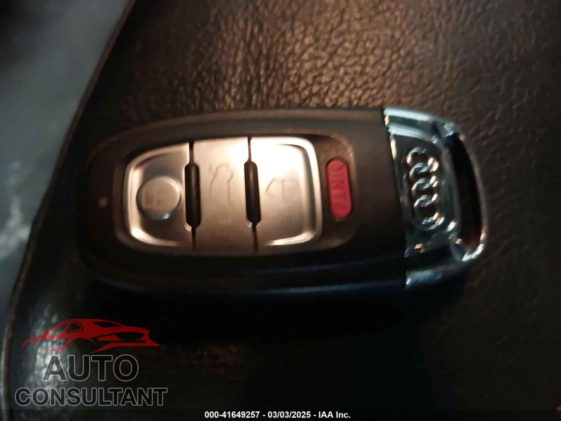 AUDI Q5 2013 - WA1LFAFP3DA077140