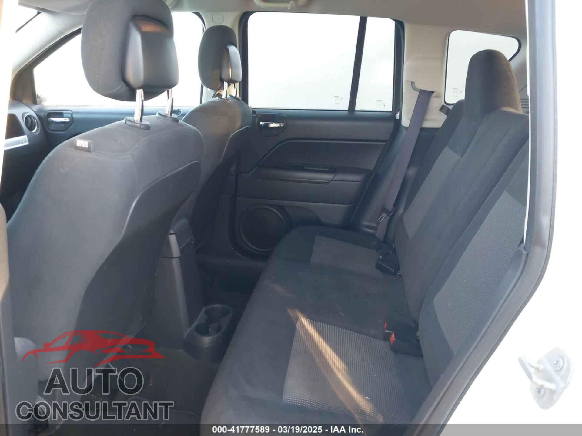 JEEP COMPASS 2014 - 1C4NJDBBXED879581