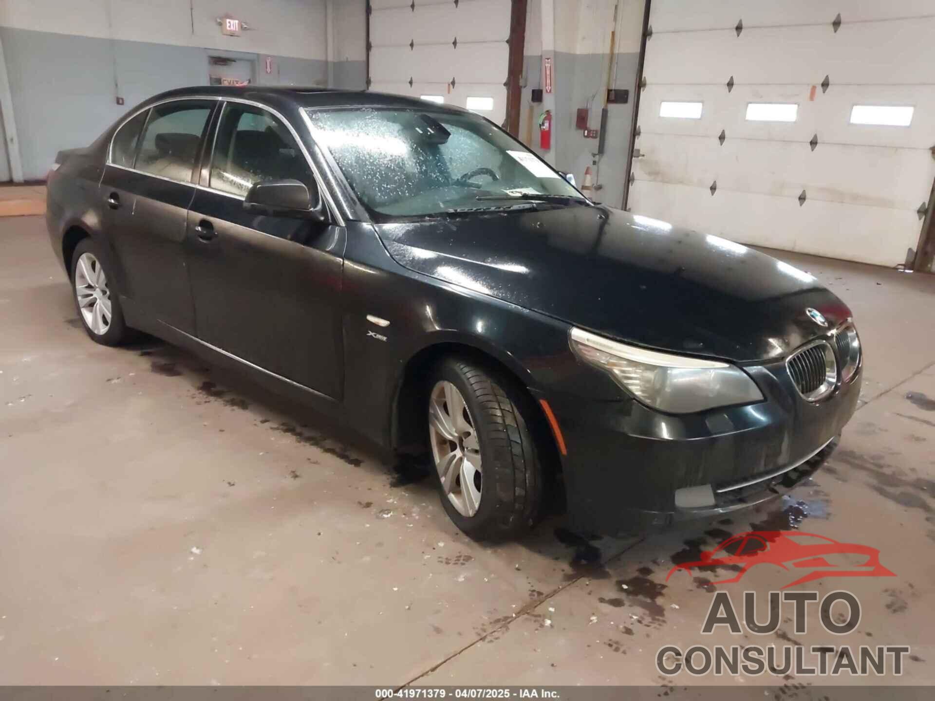 BMW 528I 2010 - WBANV1C52AC445132