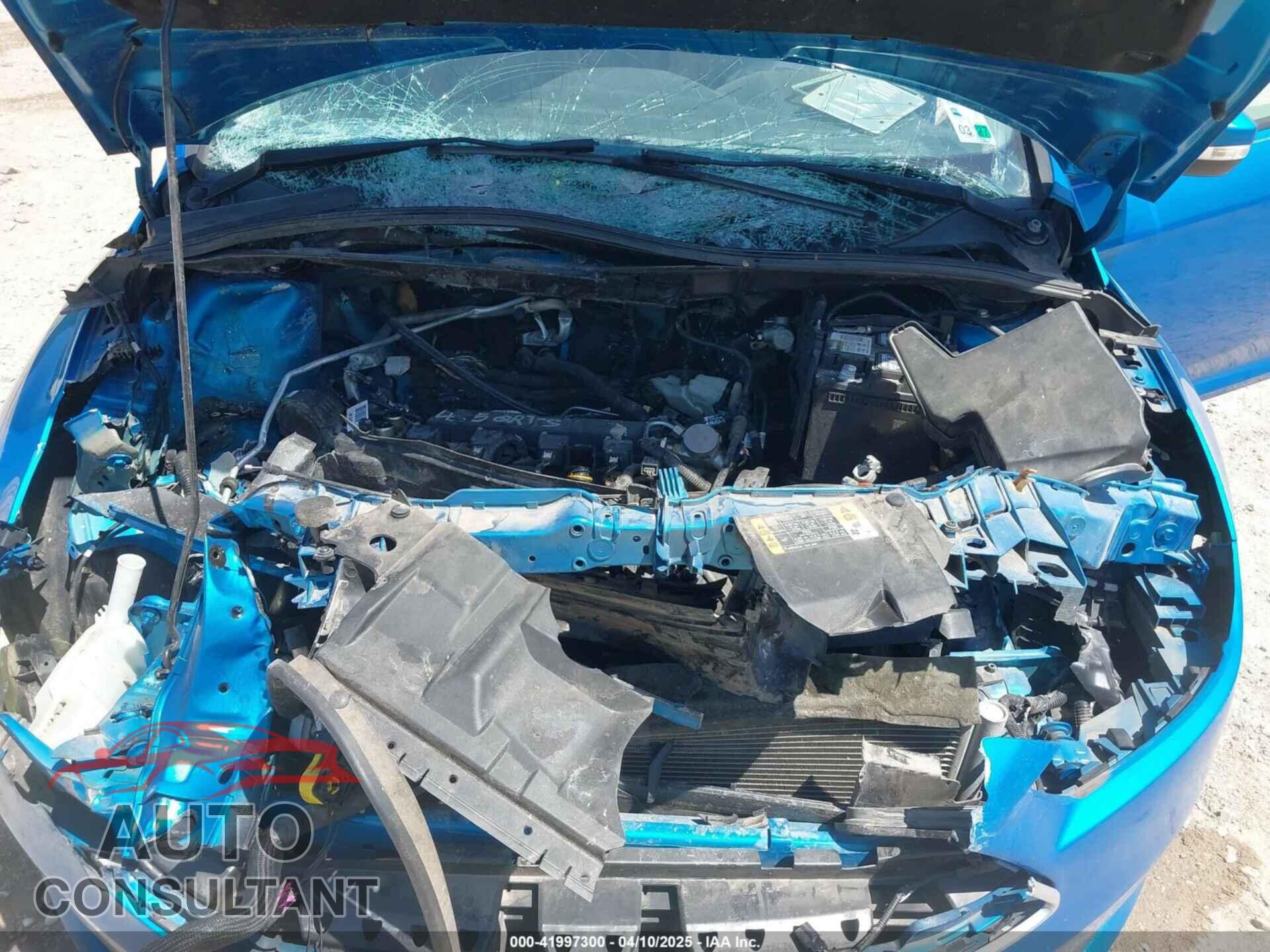 FORD FOCUS 2016 - 1FADP3F26GL350240