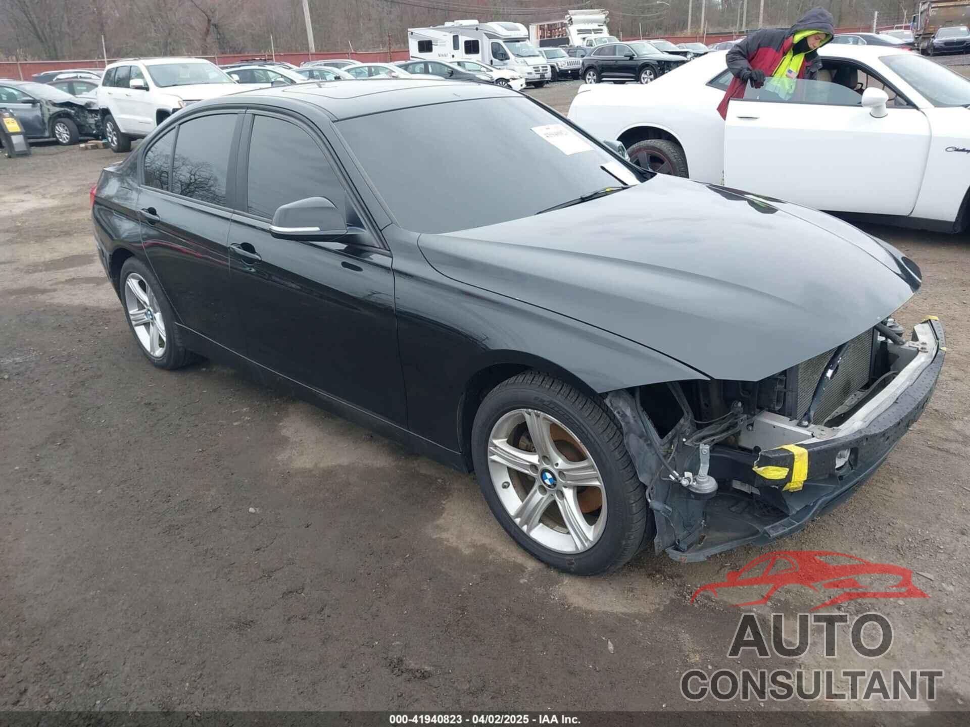 BMW 328I 2014 - WBA3B5G52ENS10452
