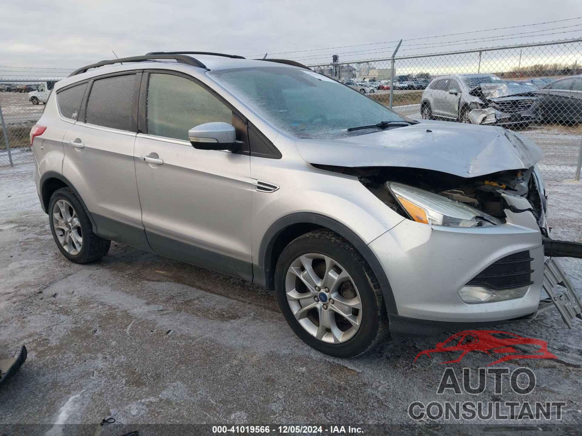FORD ESCAPE 2013 - 1FMCU9HX8DUD41695