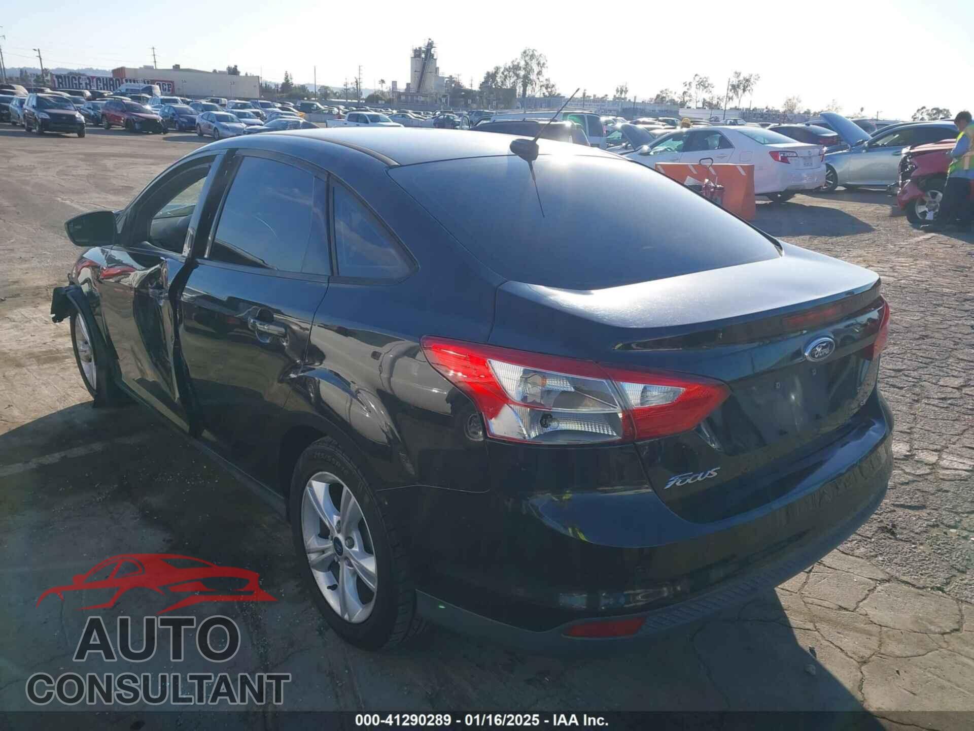 FORD FOCUS 2014 - 1FADP3F2XEL413885