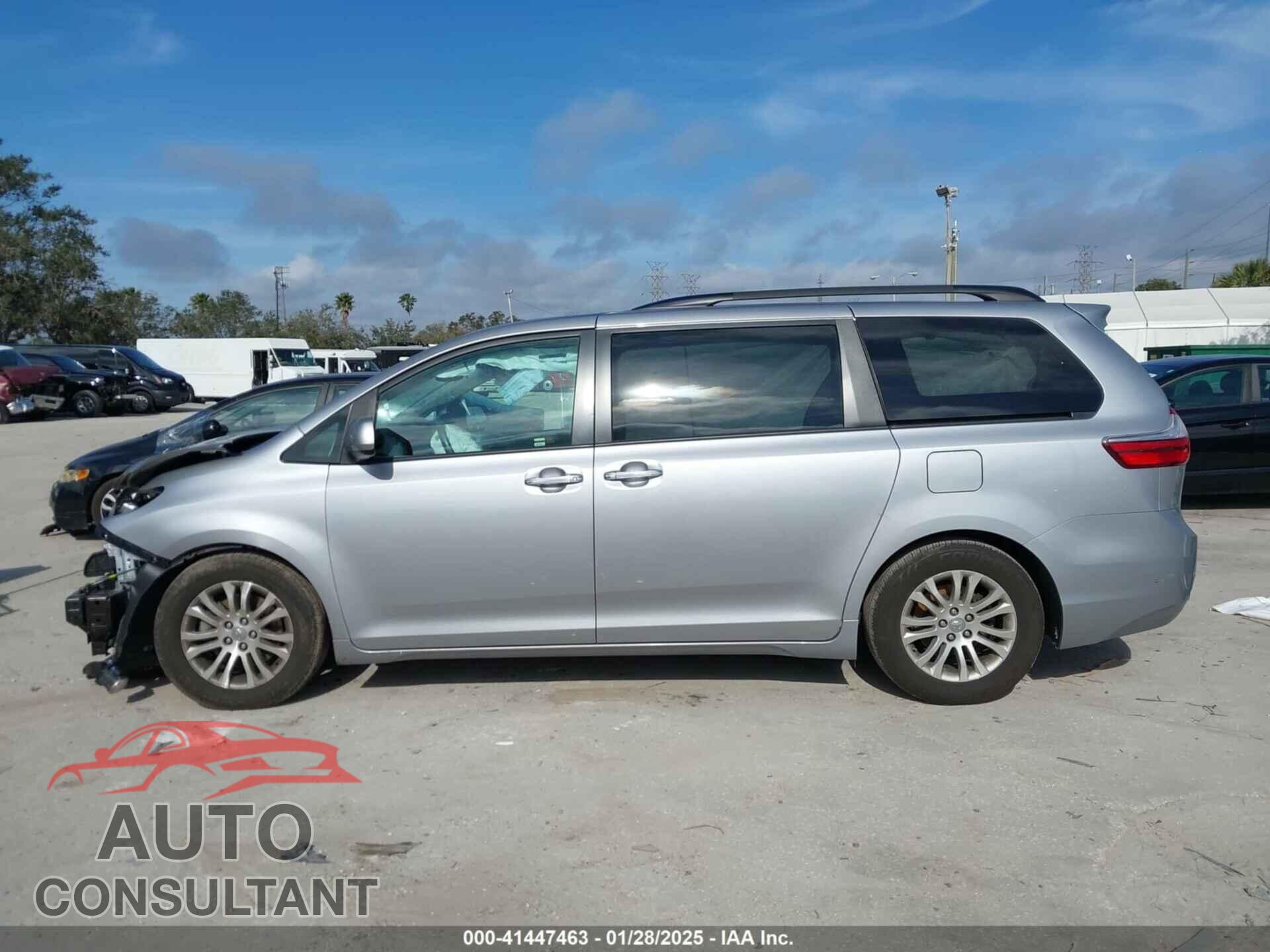 TOYOTA SIENNA 2017 - 5TDYZ3DC0HS782811