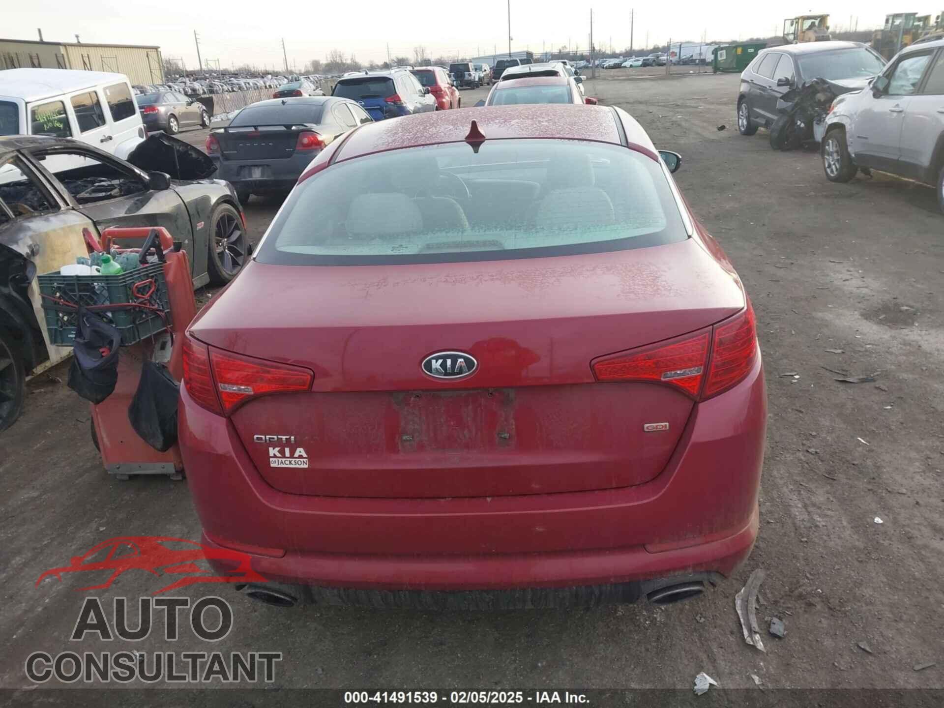 KIA OPTIMA 2011 - KNAGM4A78B5057863