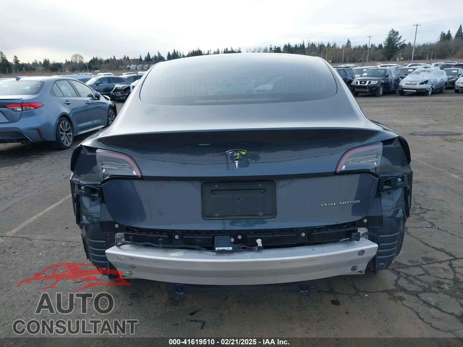 TESLA MODEL 3 2018 - 5YJ3E1EB9JF097118