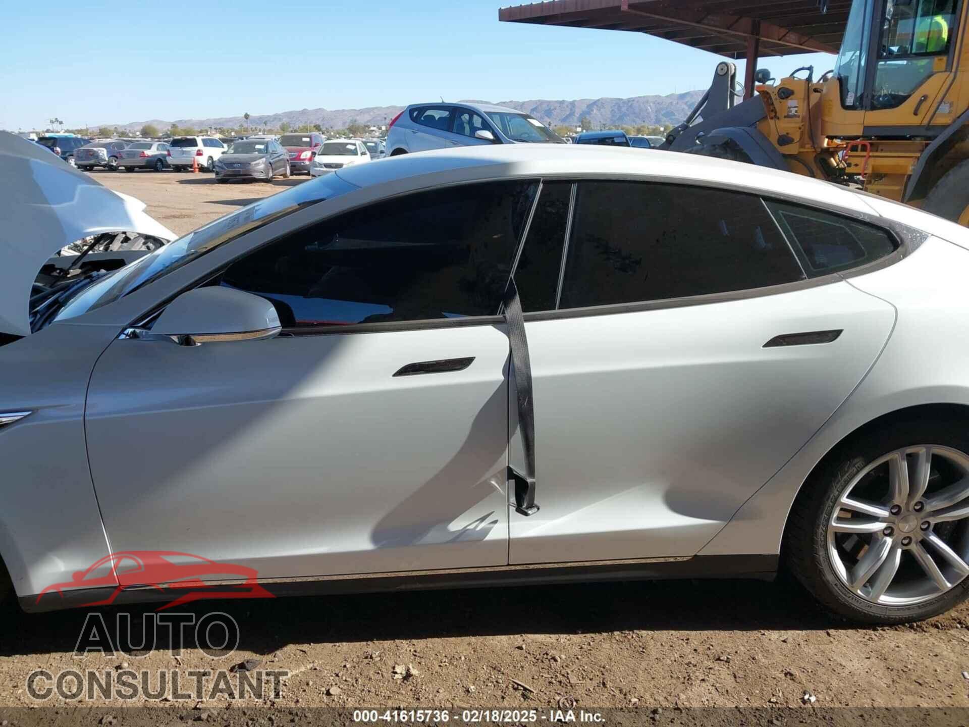 TESLA MODEL S 2015 - 5YJSA1H27FF097242