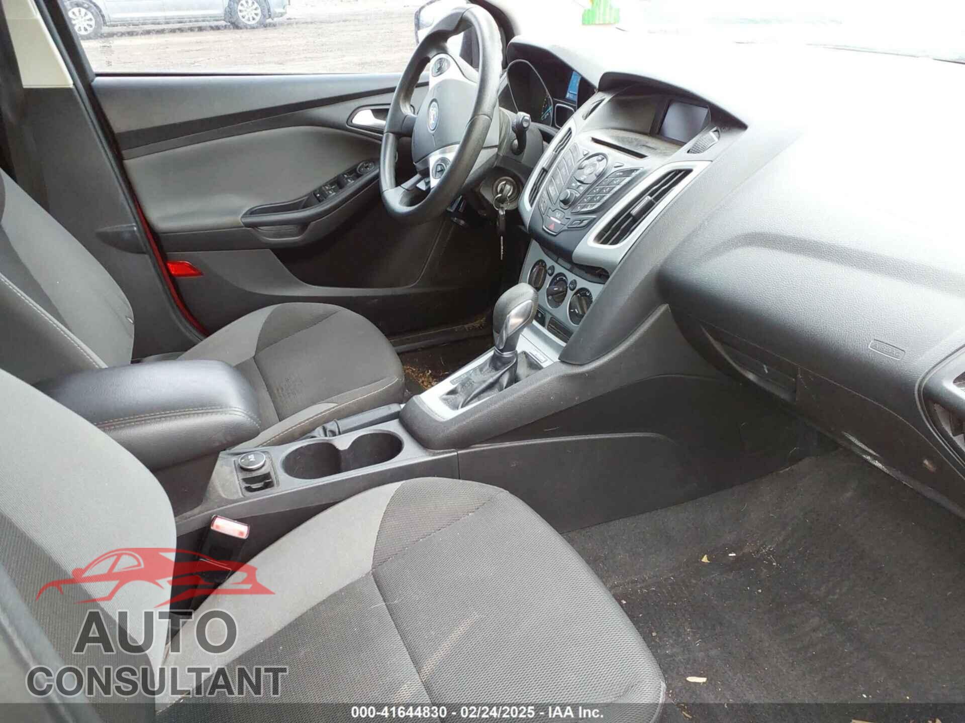 FORD FOCUS 2012 - 1FAHP3K23CL409035