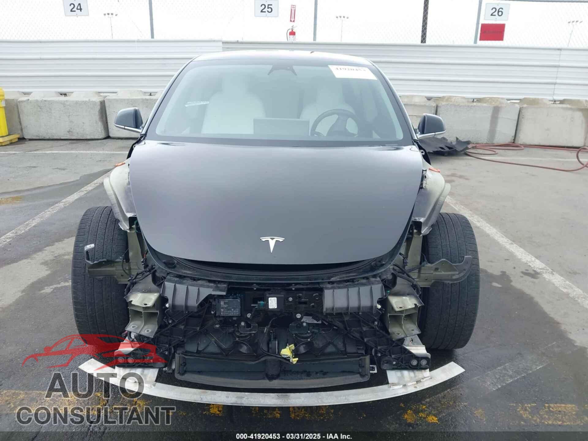 TESLA MODEL 3 2018 - 5YJ3E1EA4JF177966