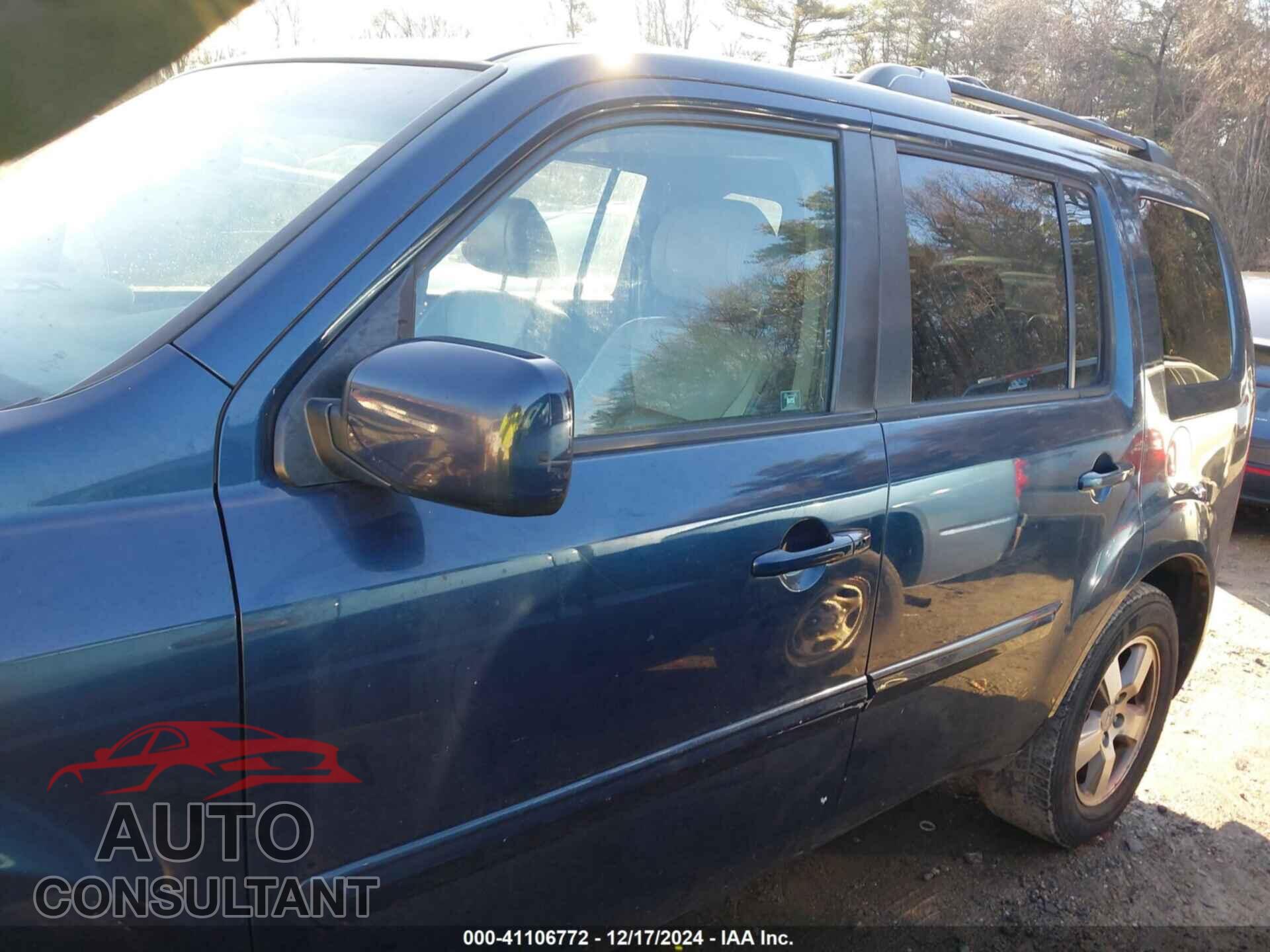 HONDA PILOT 2011 - 5FNYF4H52BB030579