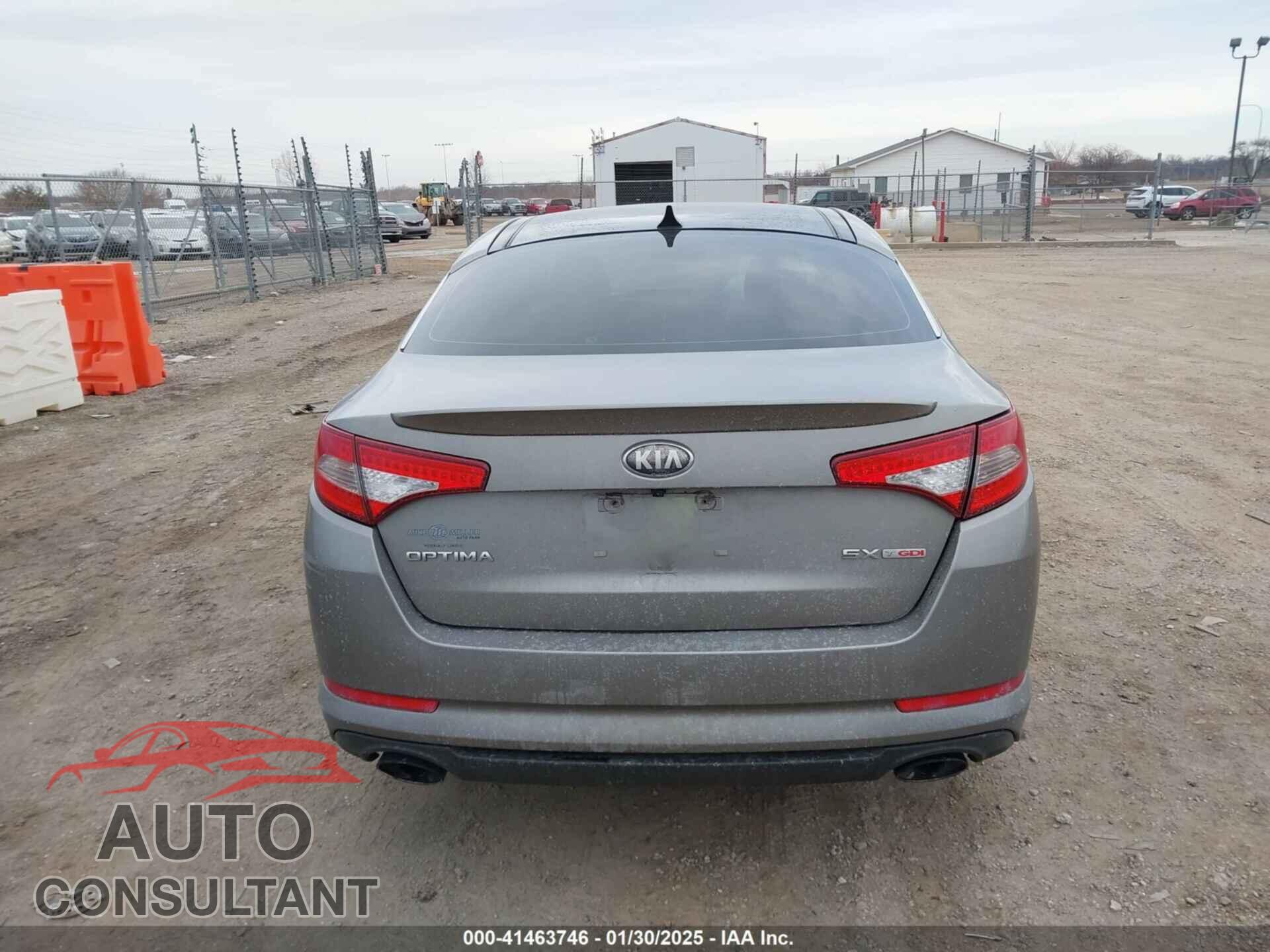 KIA OPTIMA 2013 - 5XXGR4A64DG209941