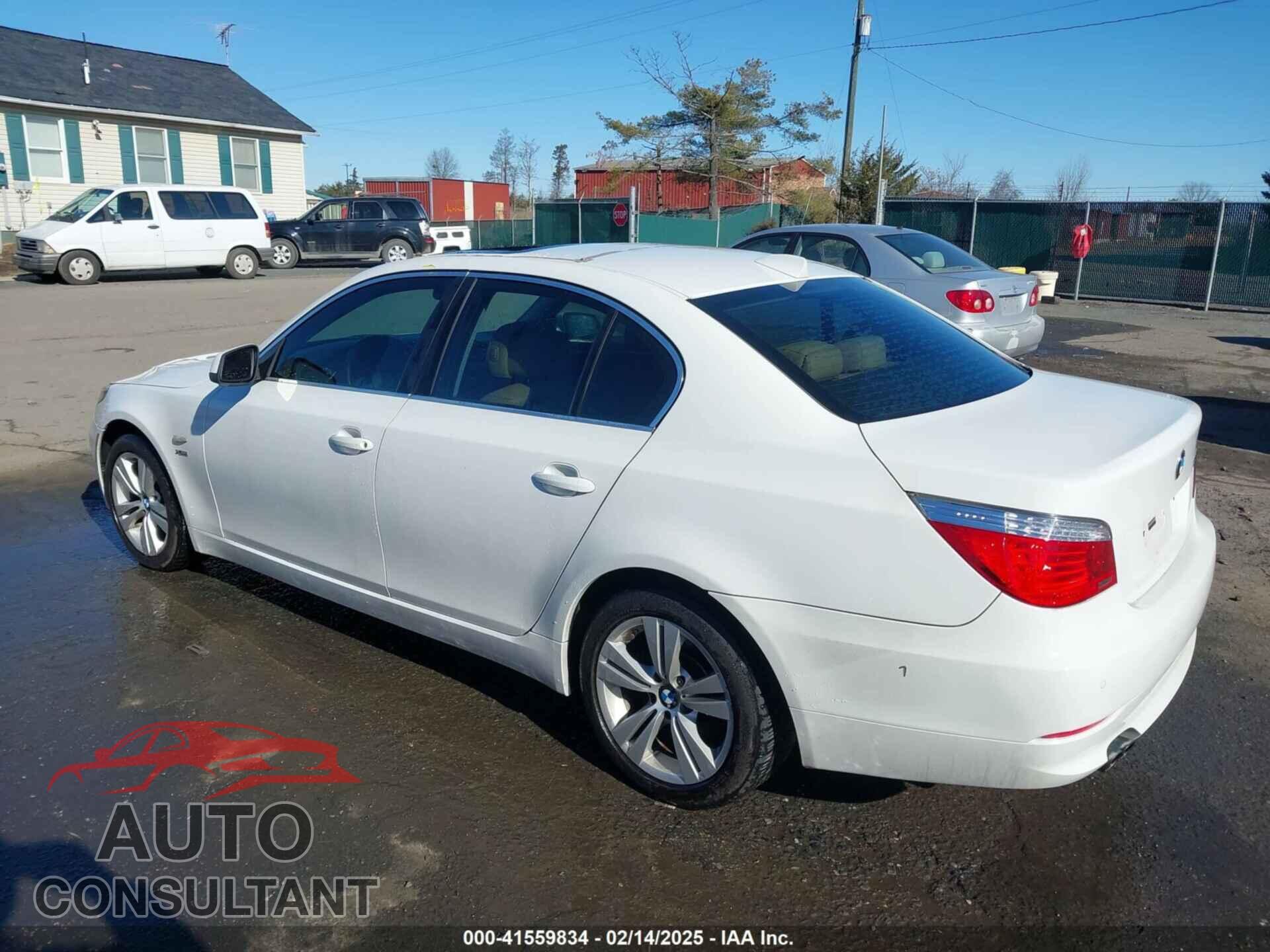 BMW 528I 2010 - WBANV1C52AC445471