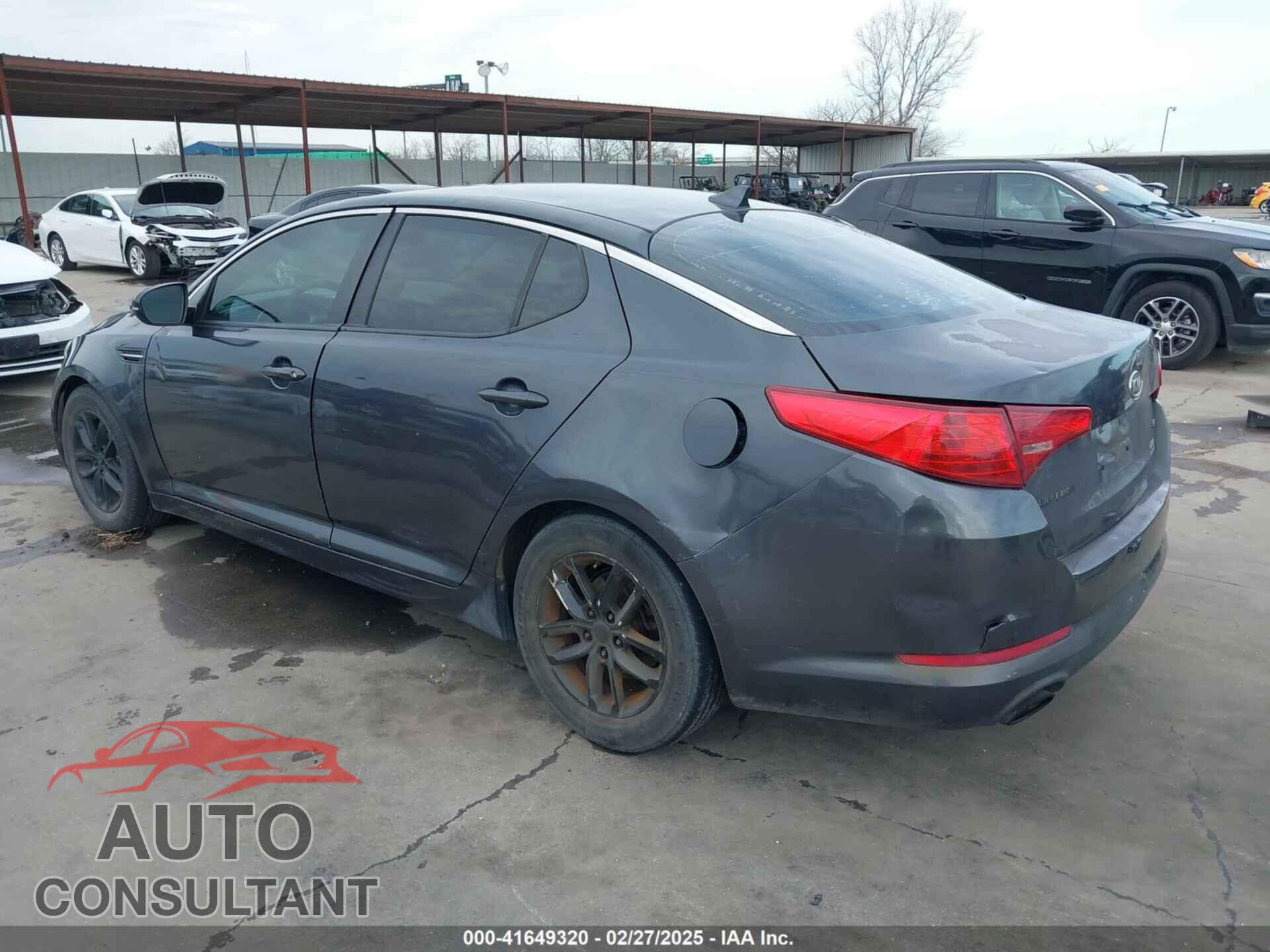KIA OPTIMA 2011 - KNAGM4A72B5057583