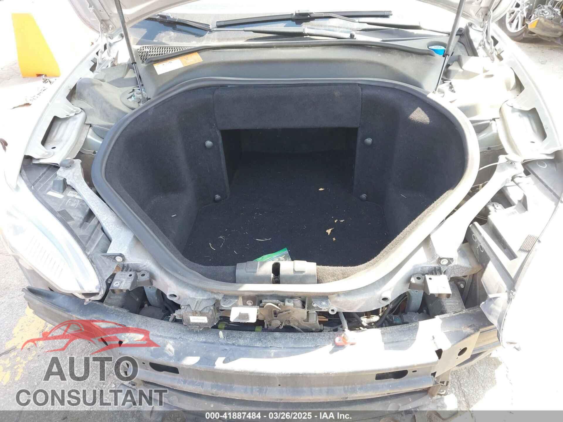 TESLA MODEL S 2014 - 5YJSA1H16EFP28486