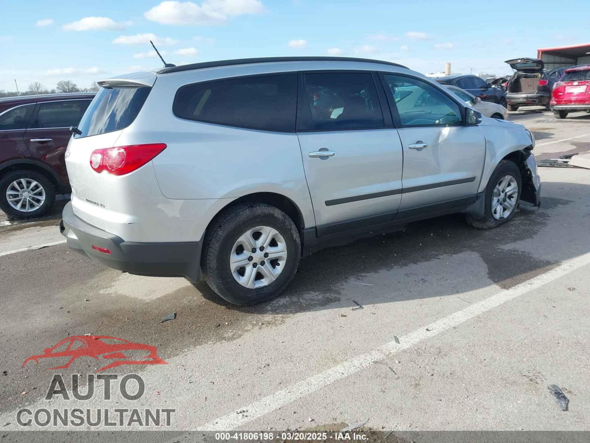 CHEVROLET TRAVERSE 2012 - 1GNKRFED7CJ330186