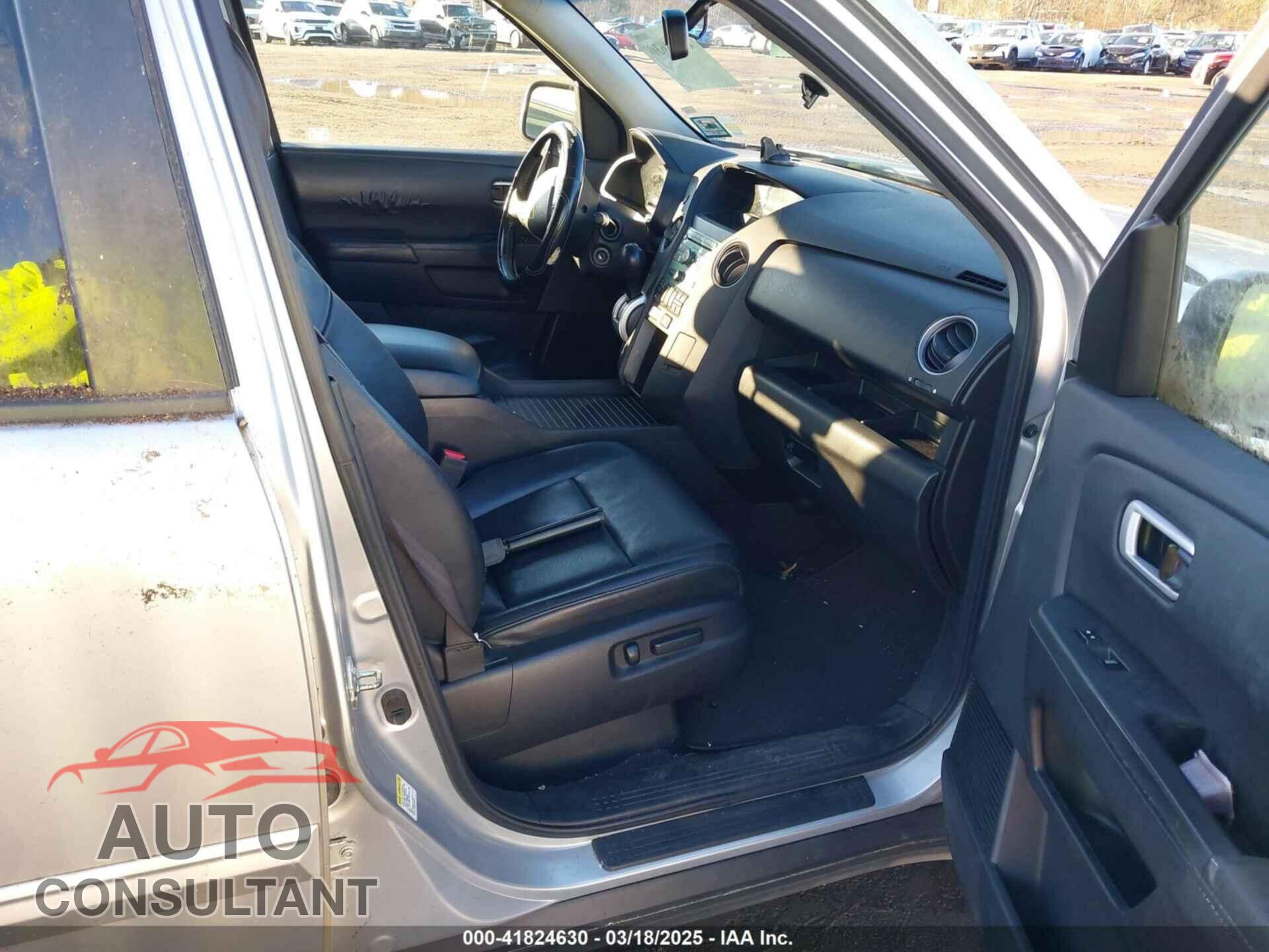 HONDA PILOT 2010 - 5FNYF4H53AB006211