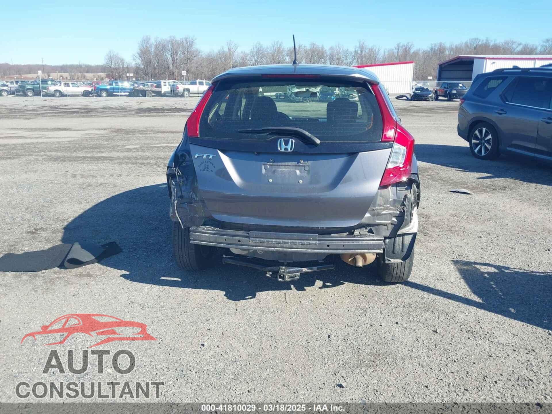 HONDA FIT 2017 - JHMGK5H56HS005482