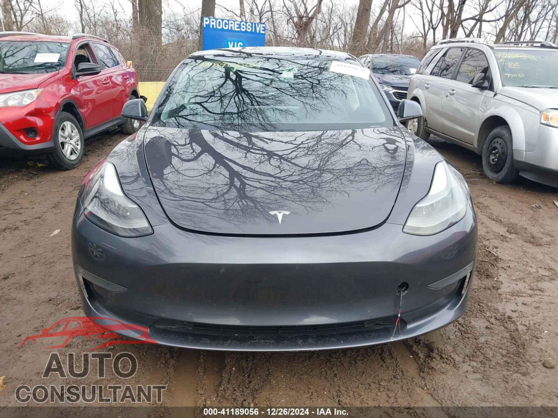 TESLA MODEL 3 2021 - 5YJ3E1EA5MF009614