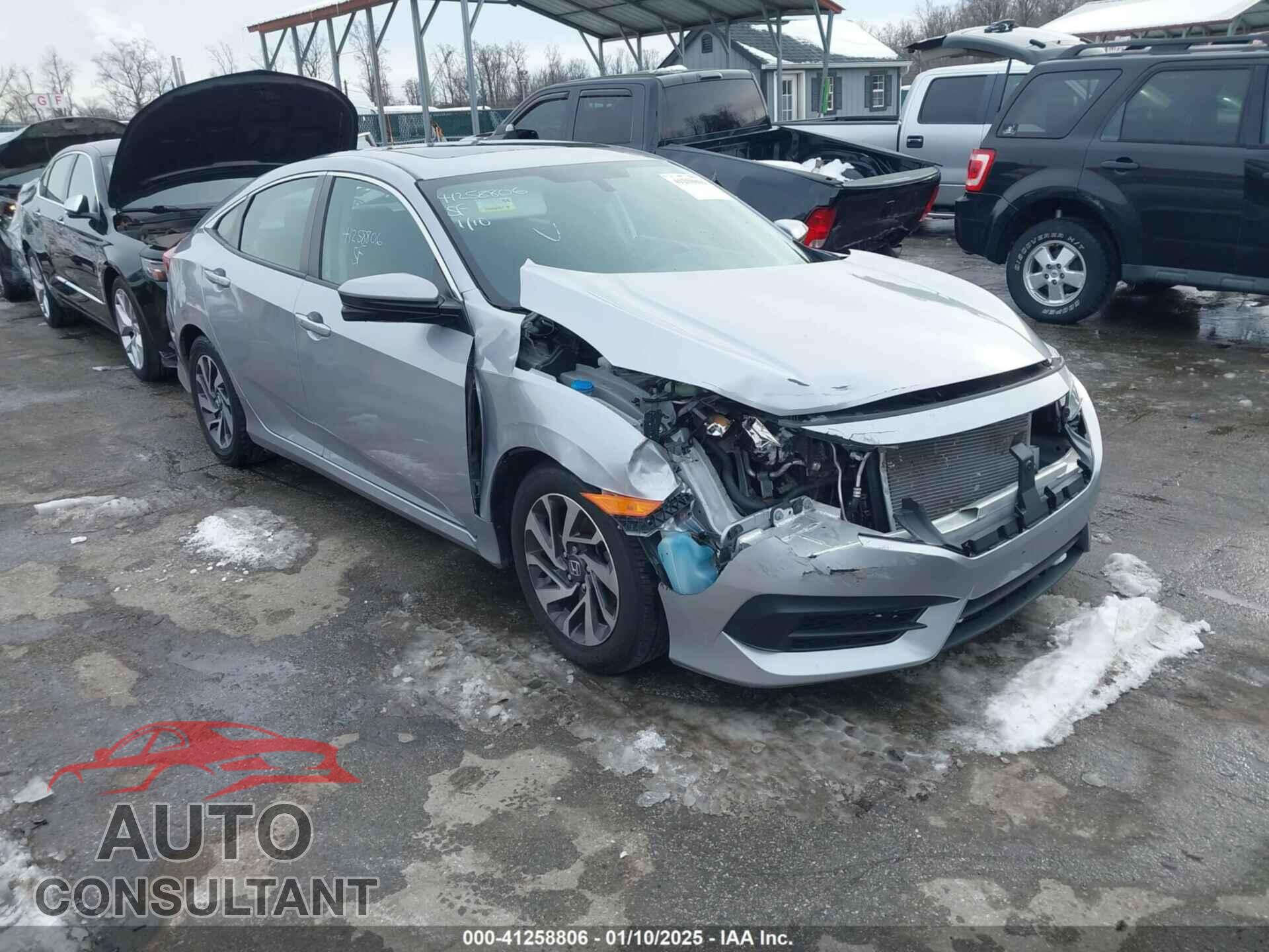 HONDA CIVIC 2018 - 2HGFC2F78JH596748