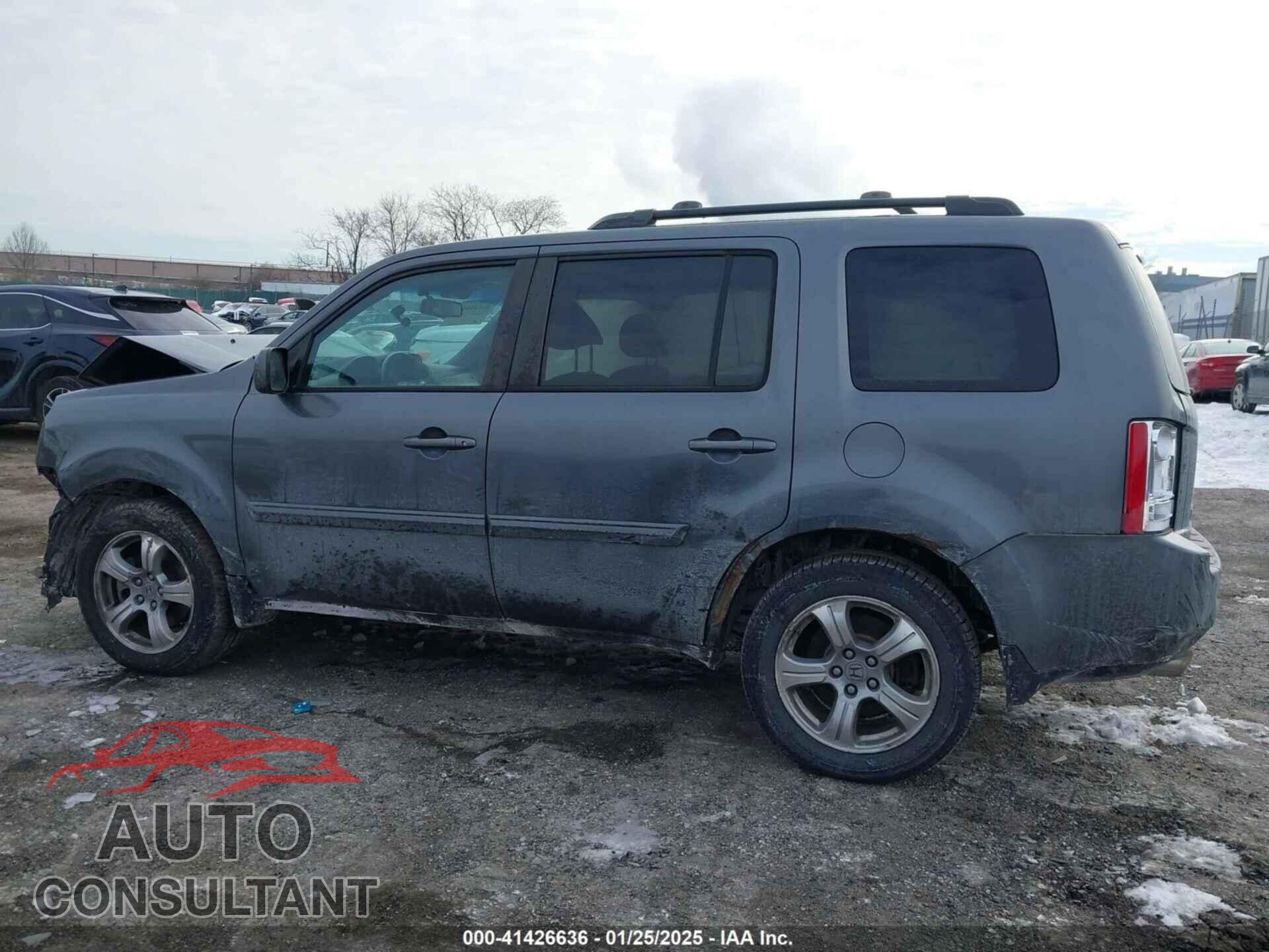 HONDA PILOT 2013 - 5FNYF4H65DB001749