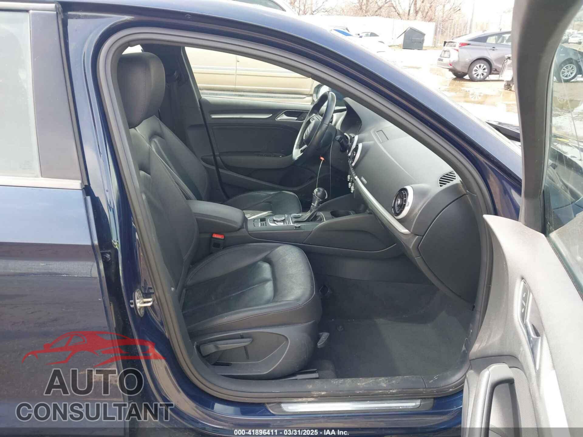 AUDI A3 2017 - WAUB8GFF2H1019545