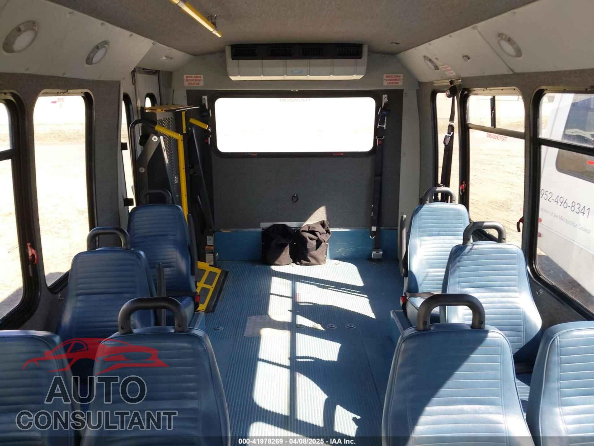 FORD E-450 CUTAWAY 2018 - 1FDFE4FS6JDC17439
