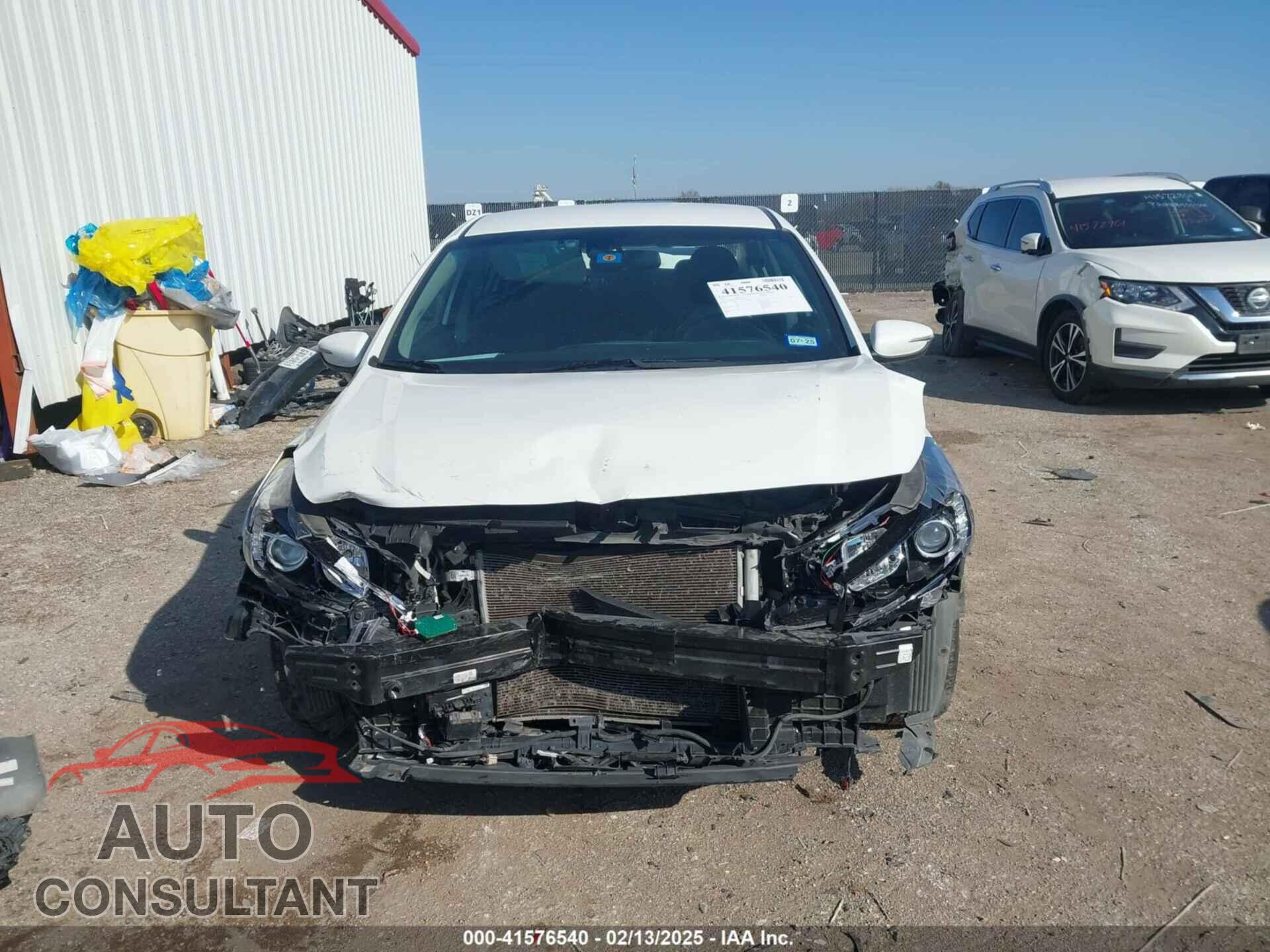 KIA FORTE 2017 - 3KPFL4A71HE027263