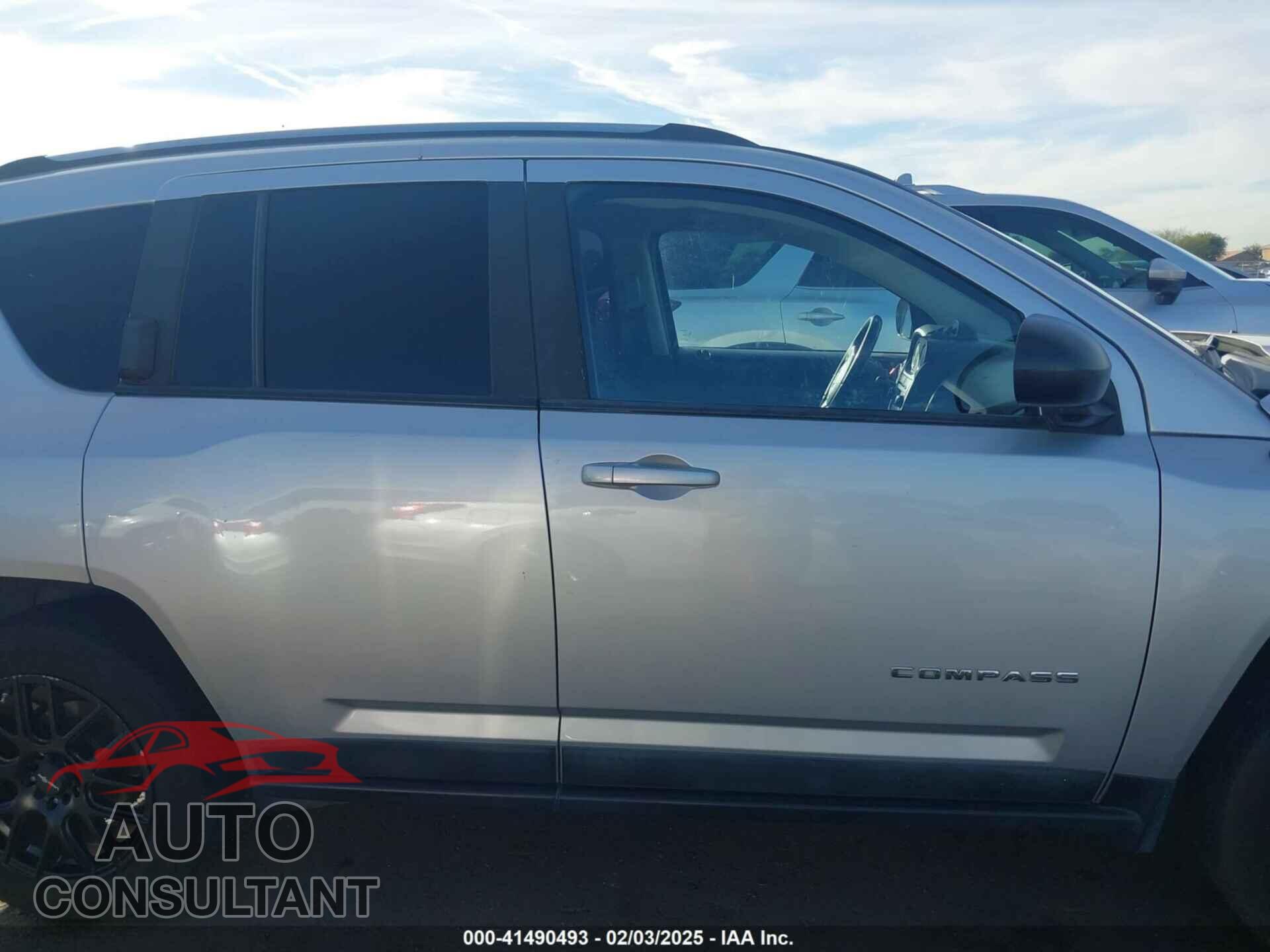 JEEP COMPASS 2011 - 1J4NF1FB9BD276928