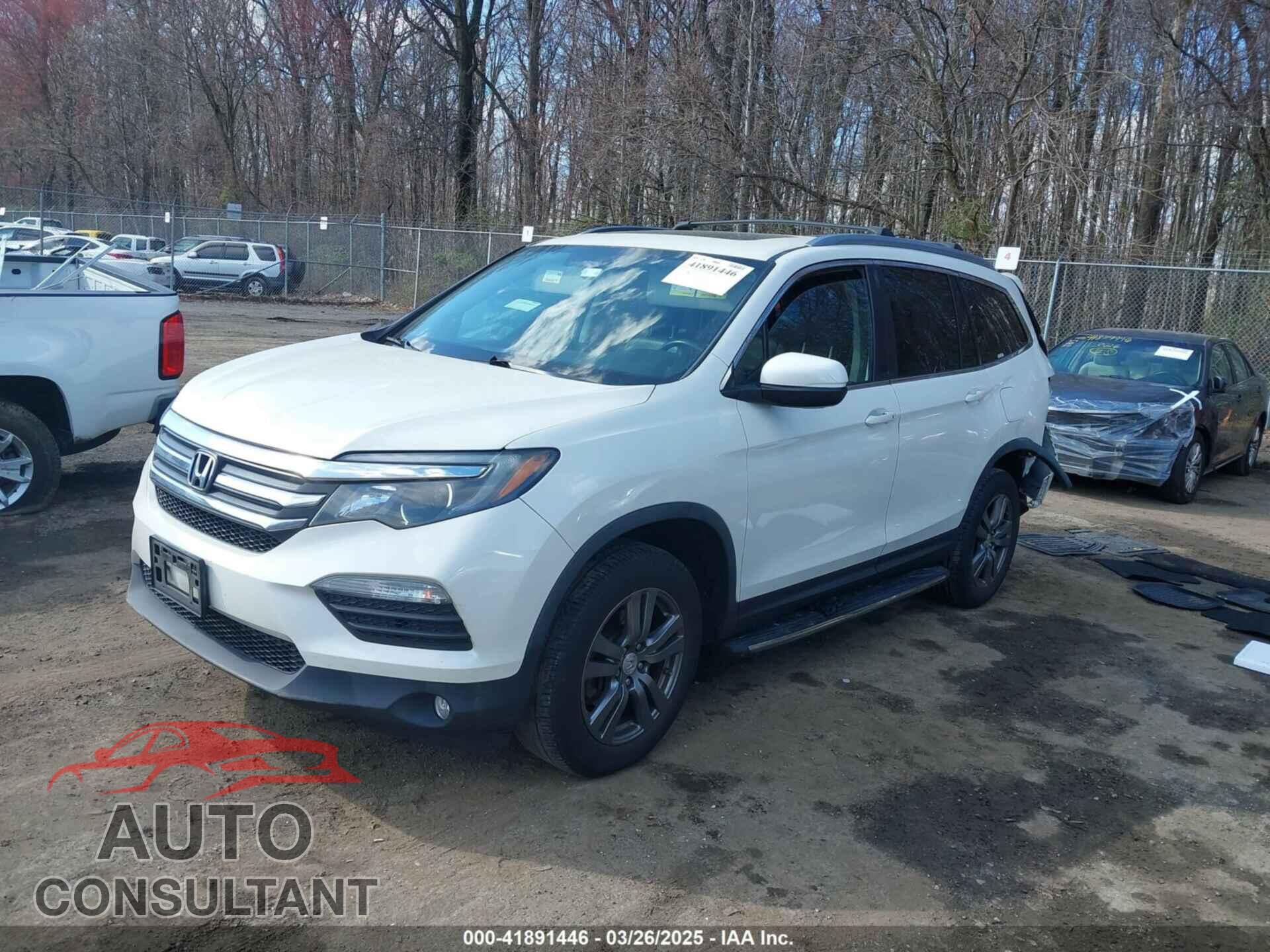 HONDA PILOT 2017 - 5FNYF6H71HB061036