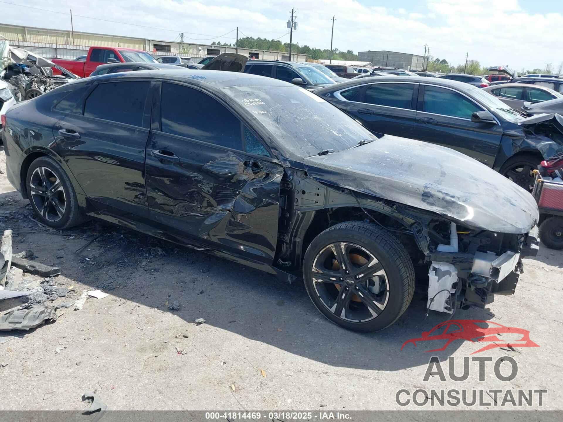 KIA K5 2023 - 5XXG64J22PG192714