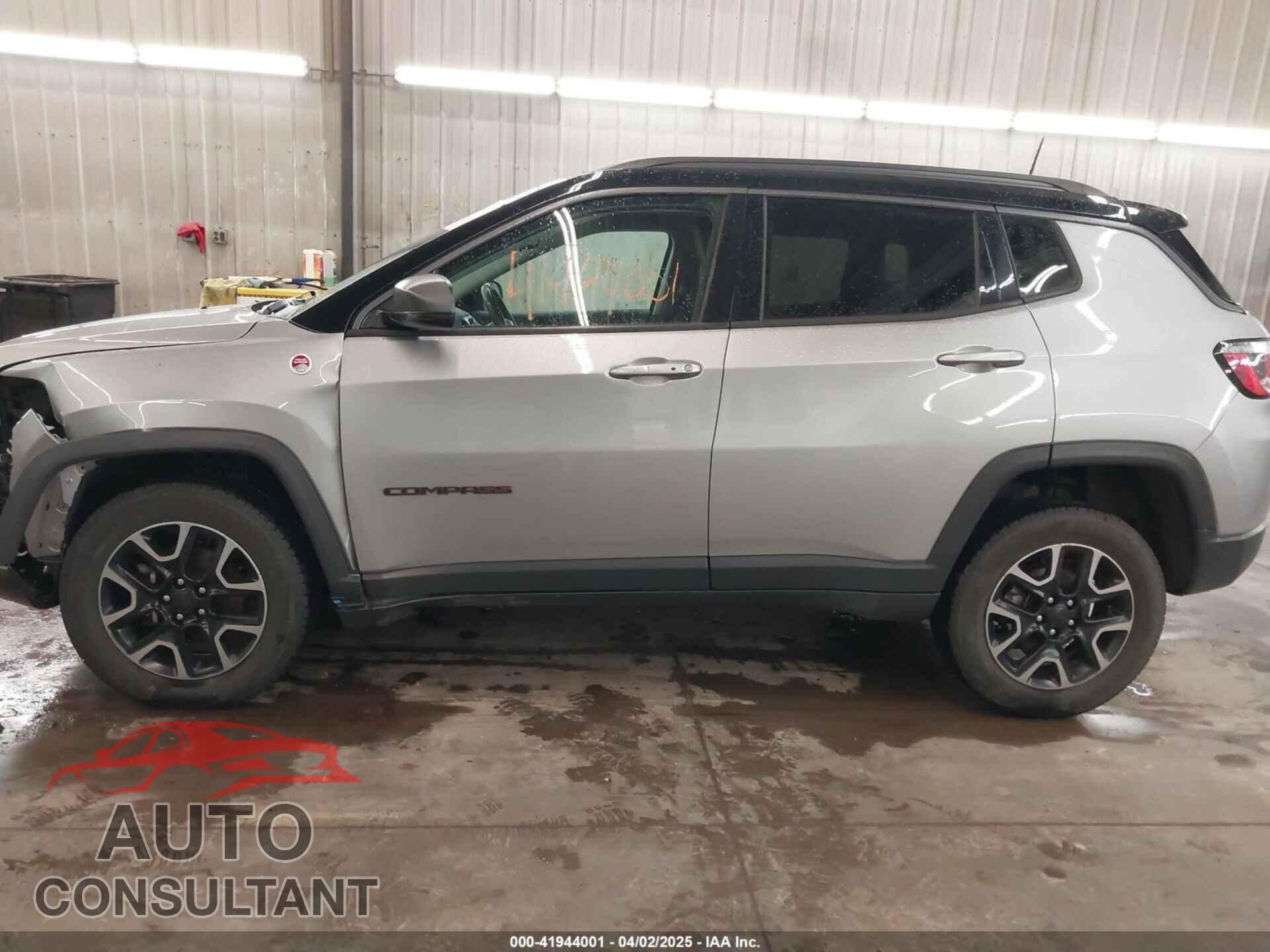 JEEP COMPASS 2019 - 3C4NJDDB8KT667863