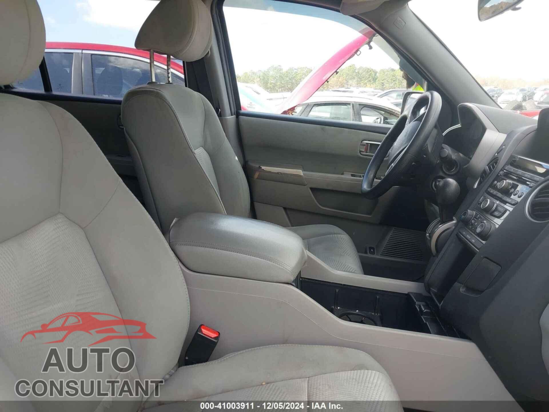 HONDA PILOT 2013 - 5FNYF3H20DB006431