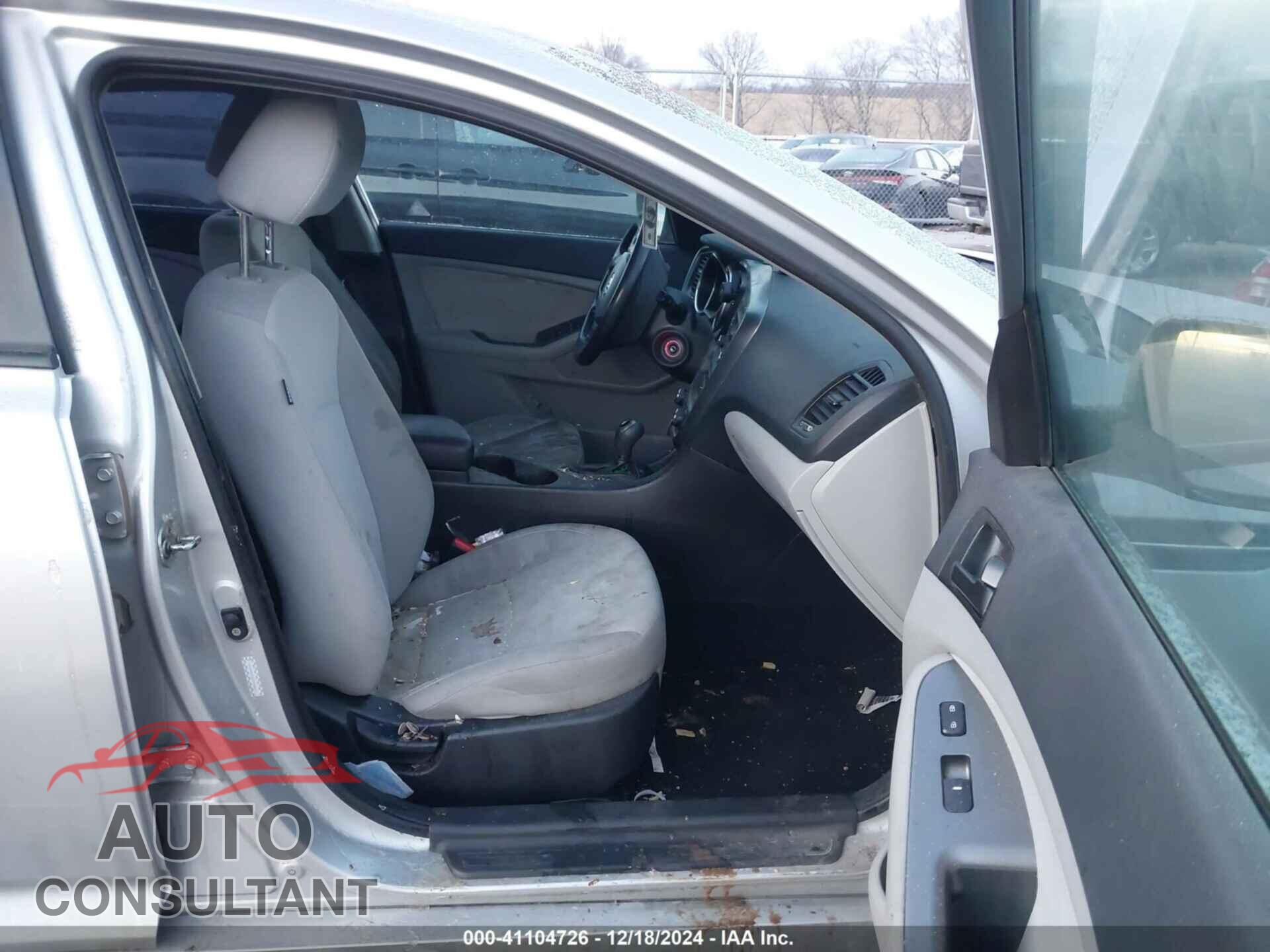 KIA OPTIMA 2012 - KNAGM4A76C5280677