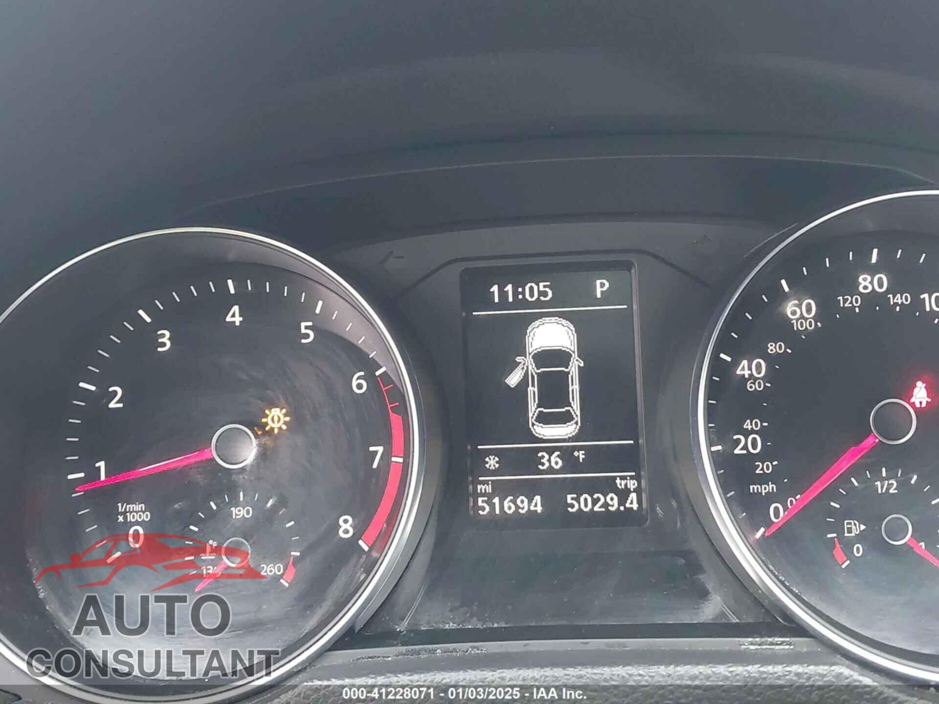 VOLKSWAGEN PASSAT 2018 - 1VWJM7A36JC032345