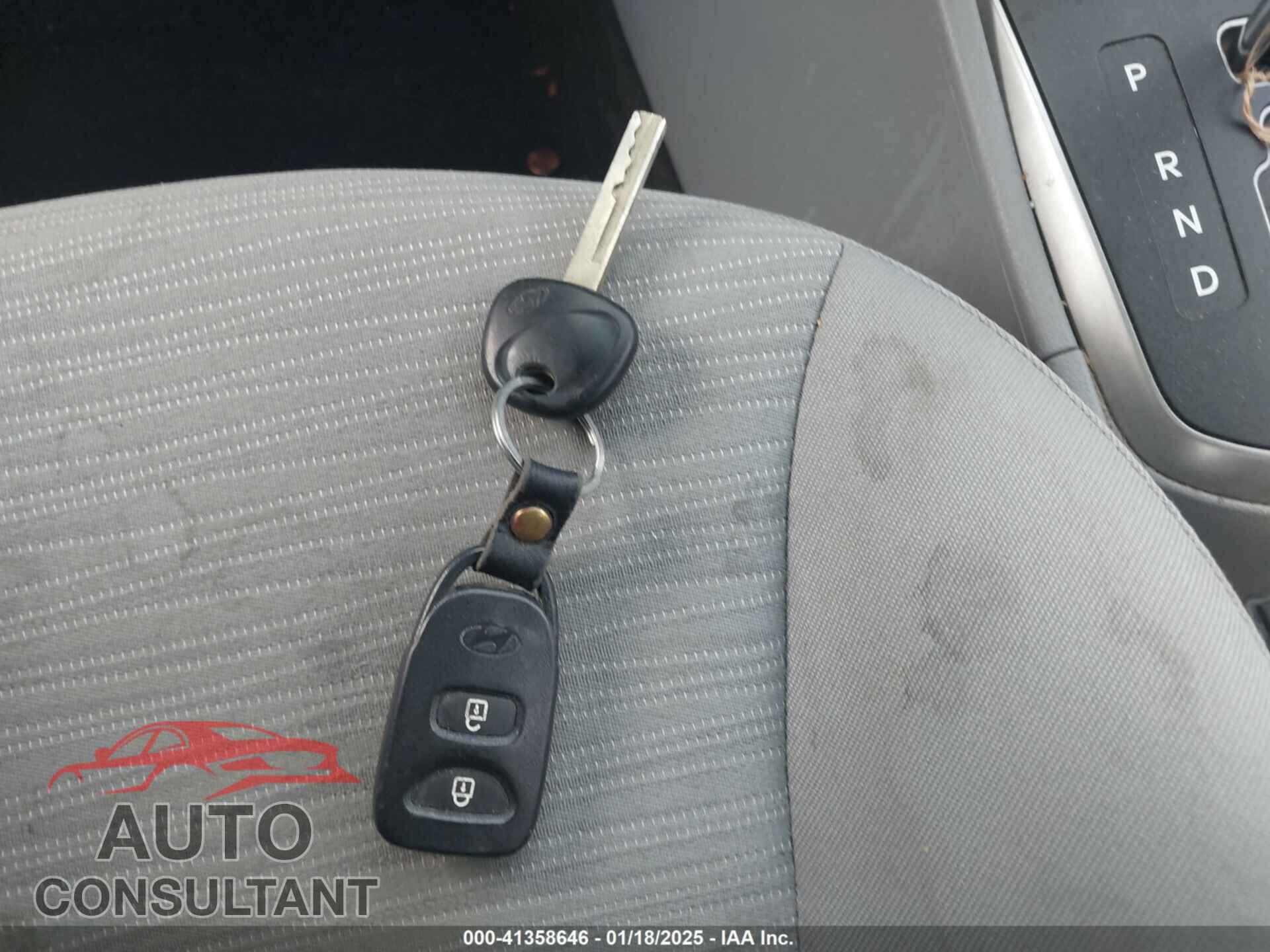 HYUNDAI ACCENT 2016 - KMHCT4AE4GU052039