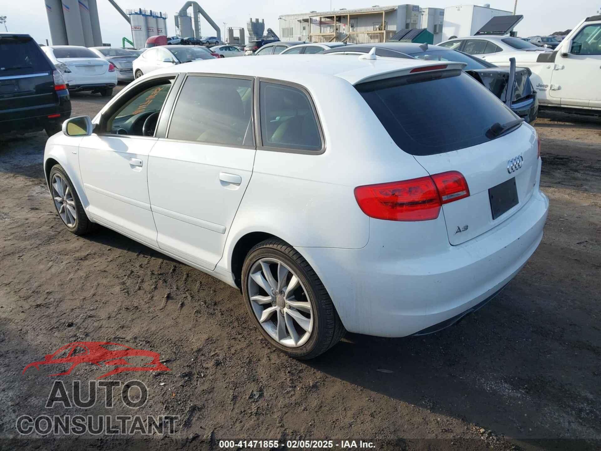 AUDI A3 2012 - WAUBJAFM5CA137341